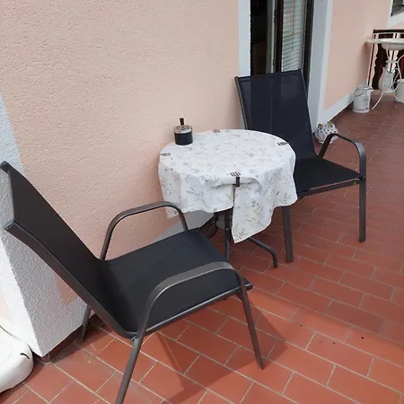 Lägenhet Mit Charme In Pinsdorf