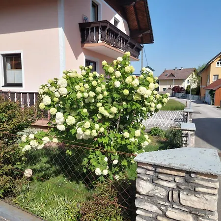 Mit Charme In * Pinsdorf