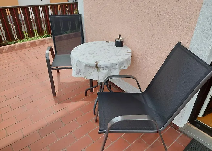 Διαμέρισμα Mit Charme In Pinsdorf