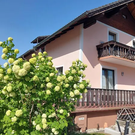 Mit Charme In Pinsdorf